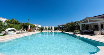 Hotel Apartment 'Agriturismo Salinola 3' with Shared Pool, Wi-Fi and Air Conditioning