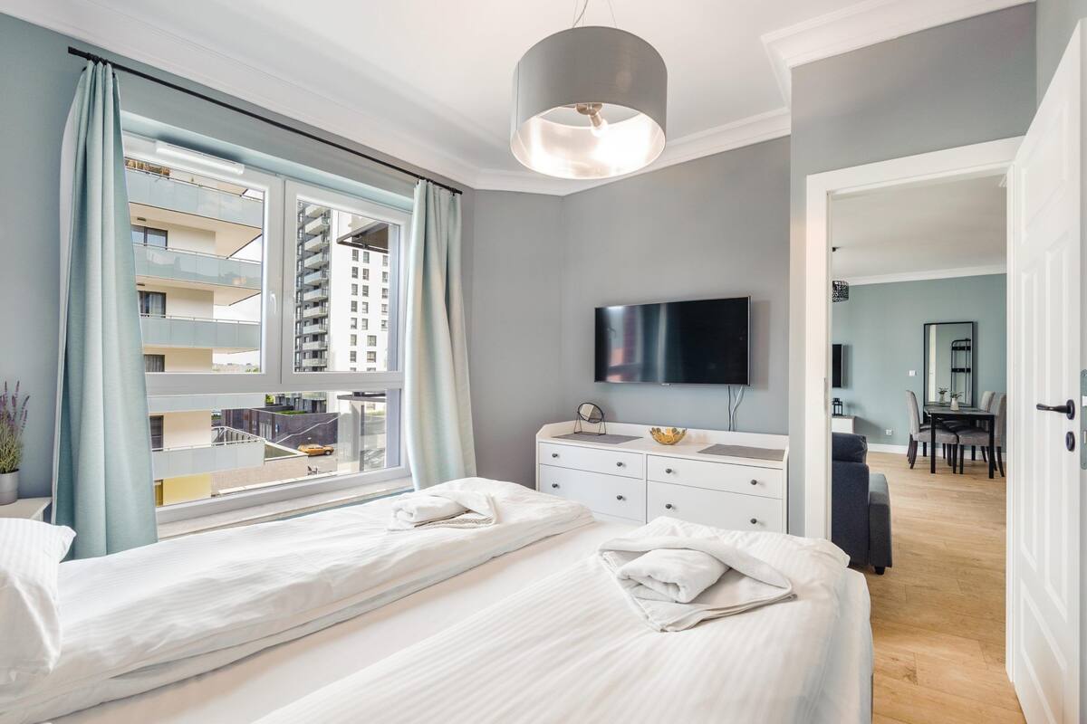 Apartemen Comfort | Seprai premium dan didekorasi berbeda-beda