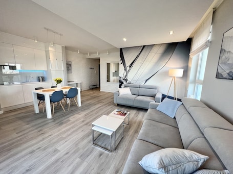 Comfort Apartment, 1 Bedroom, Balcony, Tower | Premium bedding, individually decorated, individually furnished. Bastion Wałowa by Q4Apartments