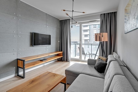 Standard Apartment, Balcony | Premium bedding, individually decorated, individually furnished. Bastion Wałowa by Q4Apartments
