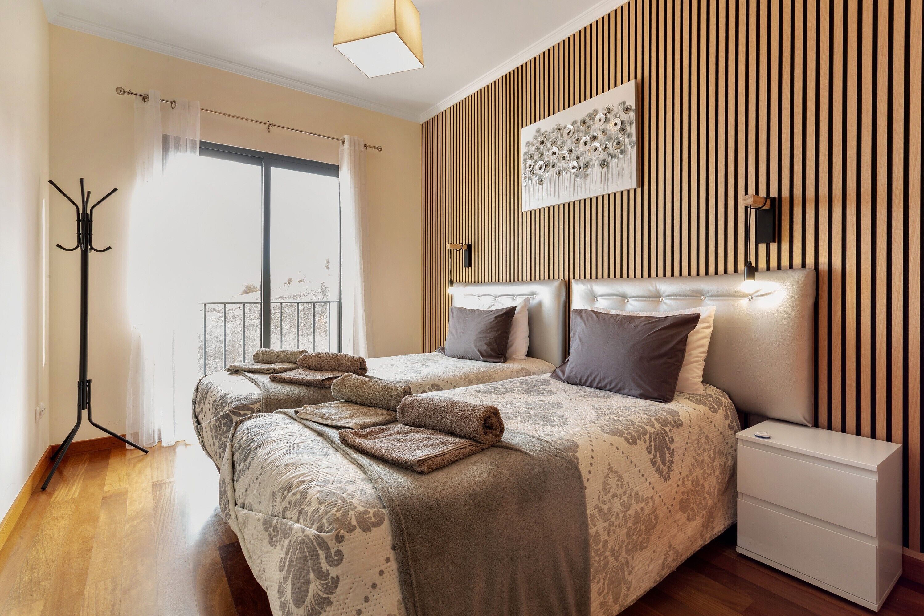 2 bedrooms, iron/ironing board, free WiFi, bed sheets