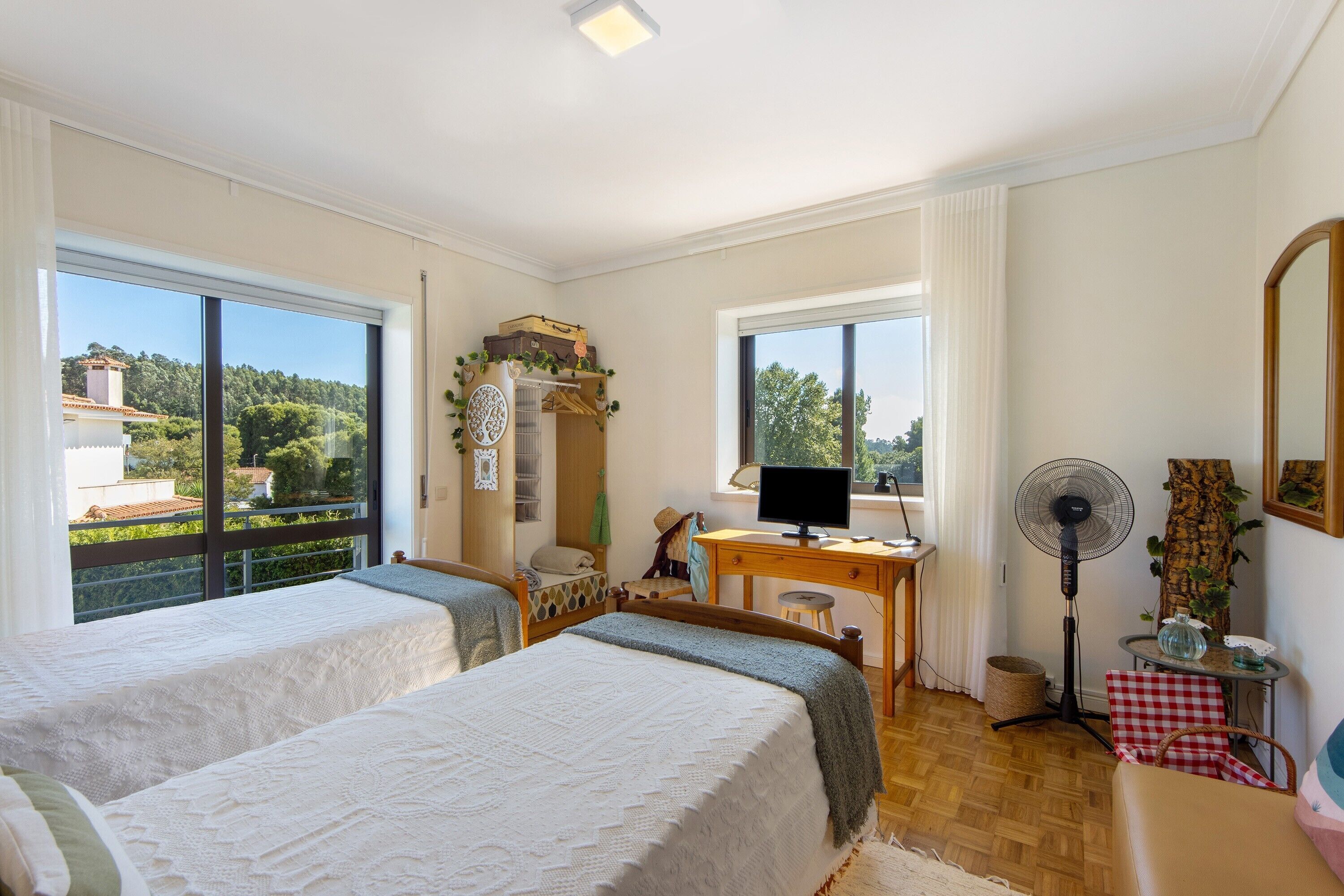 3 sovrum, strykjärn/strykbräda, gratis wi-fi och sängkläder