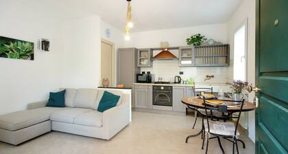 Holiday Home 'Pullin' with Private Garden and Wi-Fi