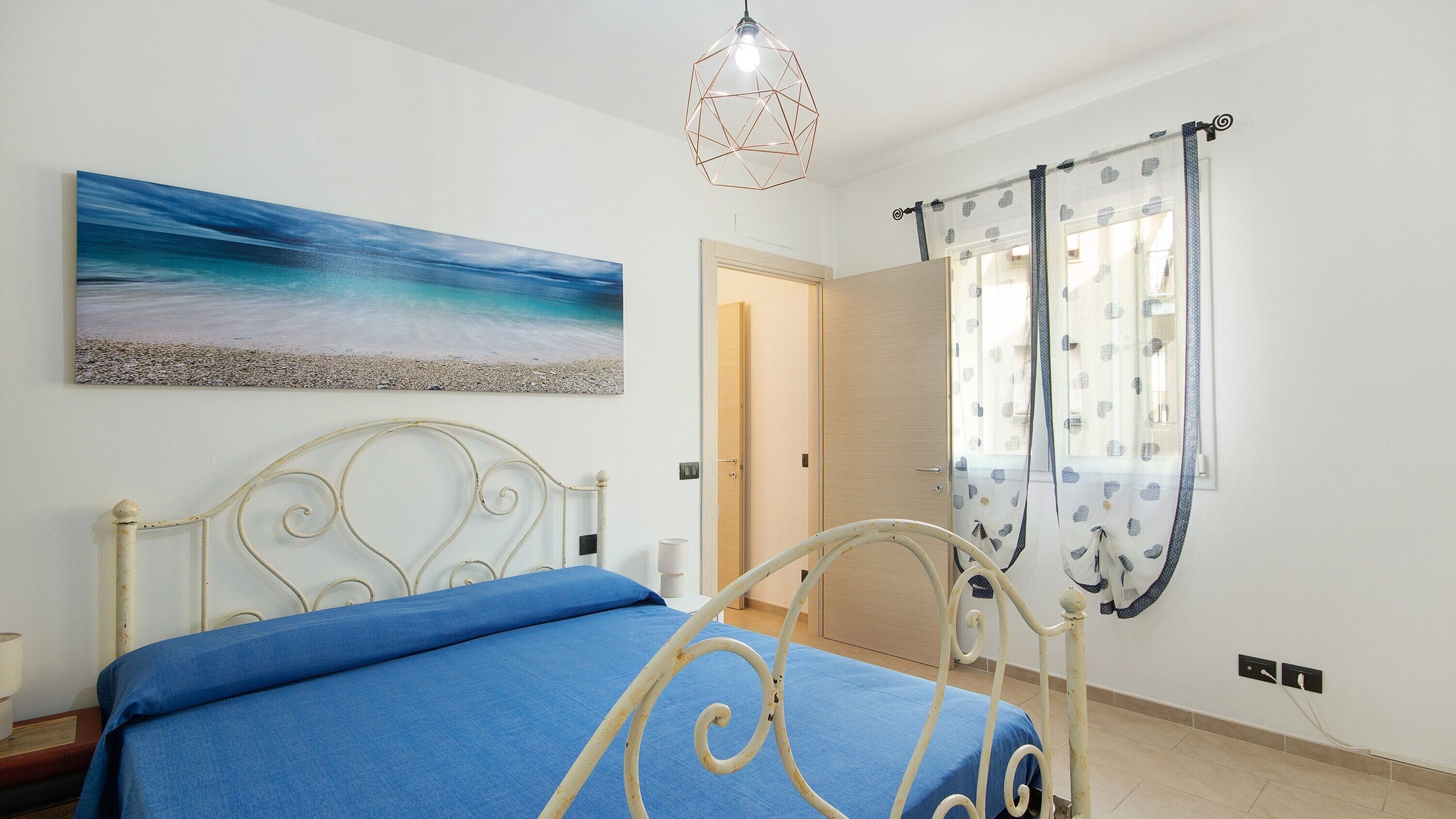 1 多间卧室、熨斗/熨衣板、免费 WiFi、床单