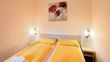 1 bedroom, free WiFi, bed sheets