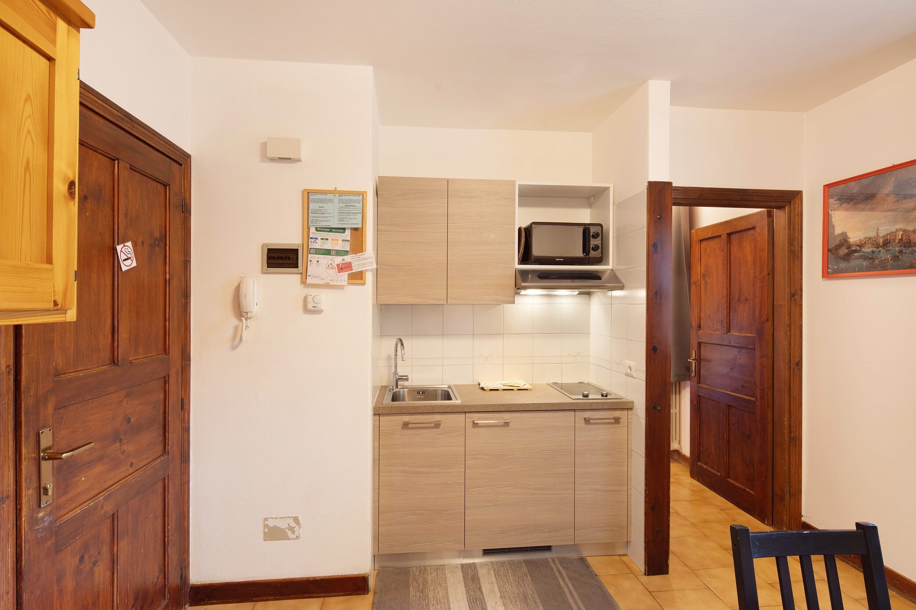 Fridge, microwave, stovetop, electric kettle