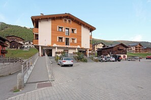 Exterior - Apartment 'Residence Paradisin' with Mountain View and Wi-Fi (Livigno)