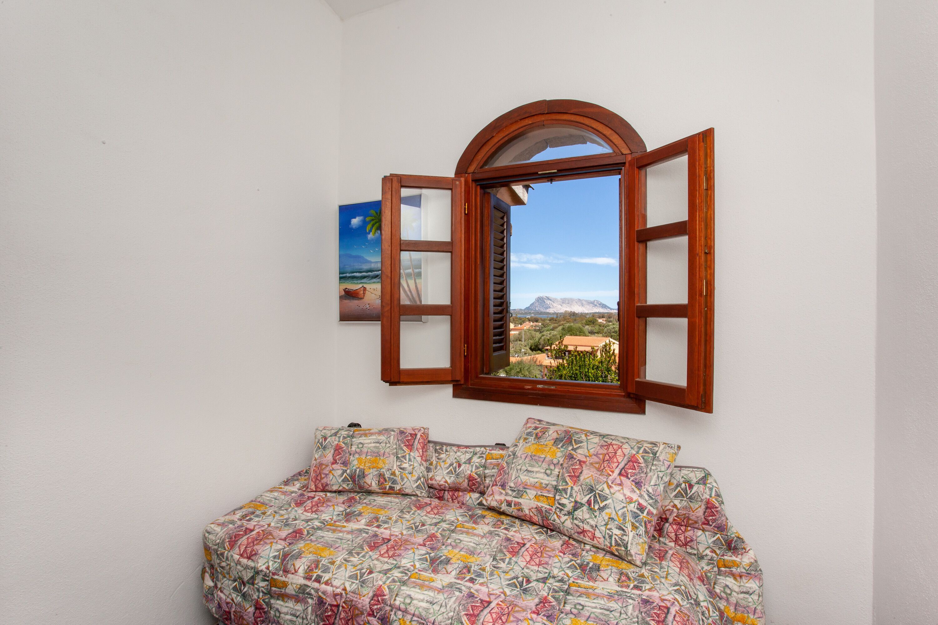Vacation Home "Villetta 4 Camere Con Vista" with Sea View, Private Terrace & Shared Garden