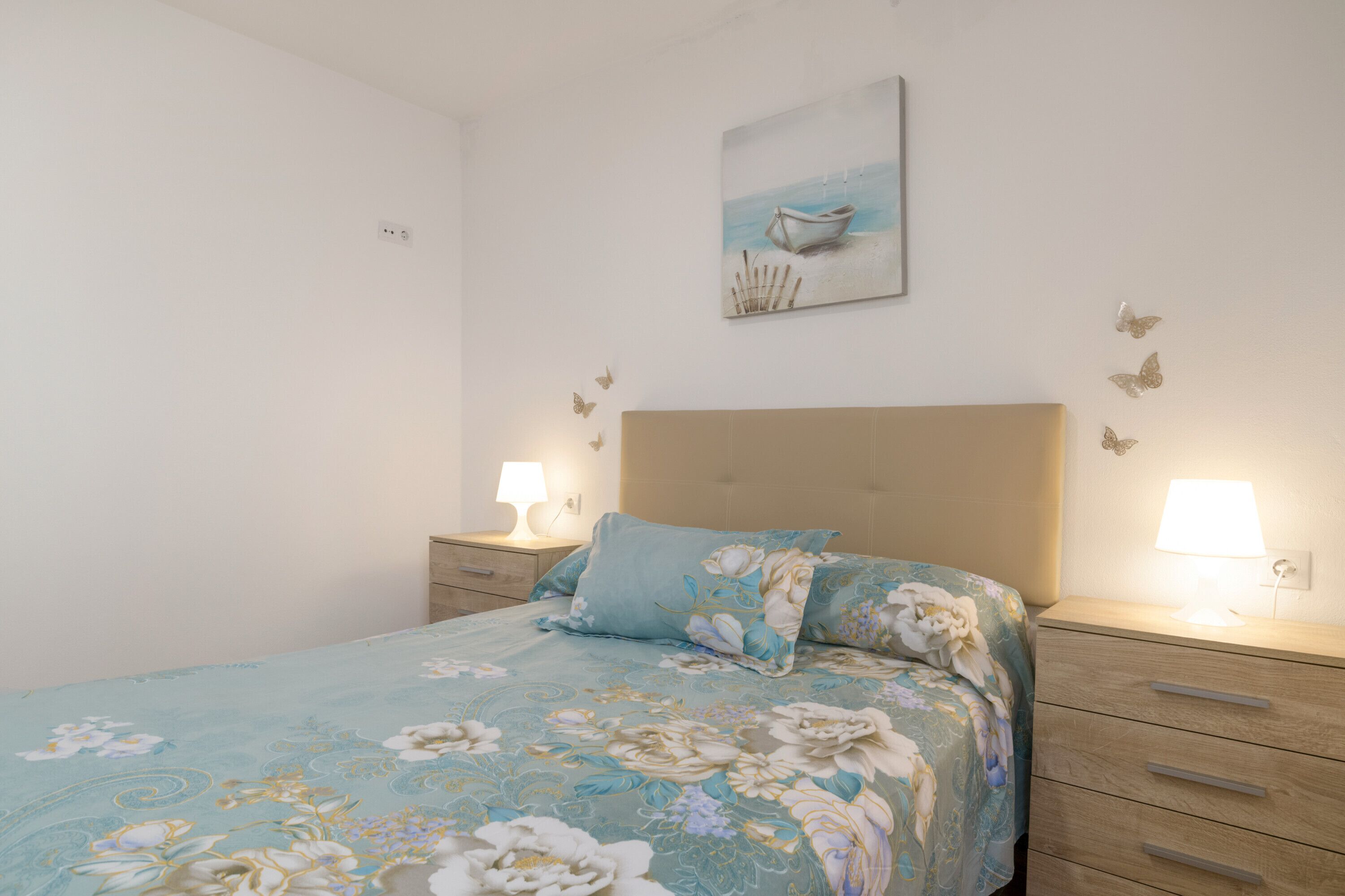 2 slaapkamers, een strijkplank/strijkijzer, gratis wifi, beddengoed