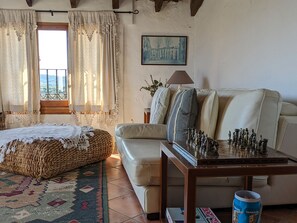 3 chambres, Wi-Fi gratuit, draps fournis