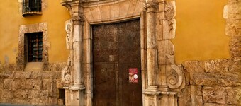 Vacation Home "Ca Josep" with Private Terrace, Balcony & Wi-Fi