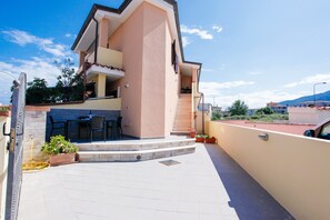 Imagen sin descripción, 3 de 21, botón