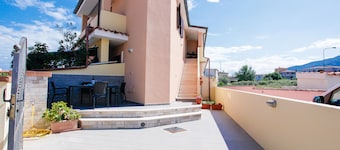 Vacation Home "Casa Michela" with 2 Balconies & Wi-Fi