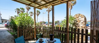 Holiday Home 'Vistas Al Mar Bolonia 2' with Sea View and Wi-Fi