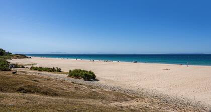 Beachfront House Bolonia 2 - 2 min to Beach, Sea Views & Wi-Fi