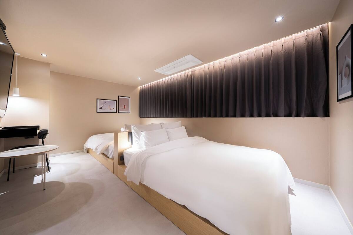 Twin | 1 bedroom, free WiFi