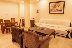 Vanaam Suite | City view