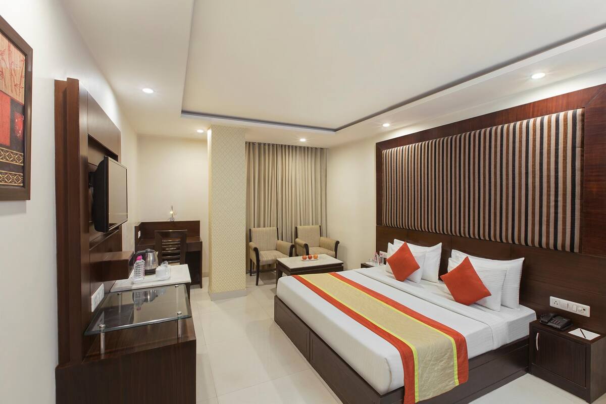 Suite Khas | 1 kamar tidur, seprai antialergi, busa memori, dan brankas