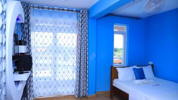 Standard Apartment | Desk, laptop workspace, free WiFi, bed sheets