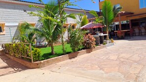 Garden - Le Mach Apartments (Kilifi)