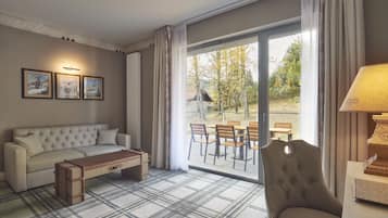 1 habitación, ropa de cama hipoalergénica, minibar y escritorio