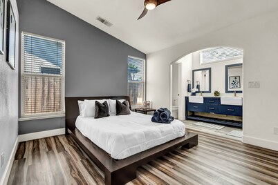 Magnolia Peaceful Vibes + Cozy Near Hospital Lemoore Base and centrally located