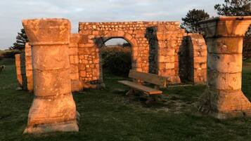 Enceinte de lâhĂ©bergement