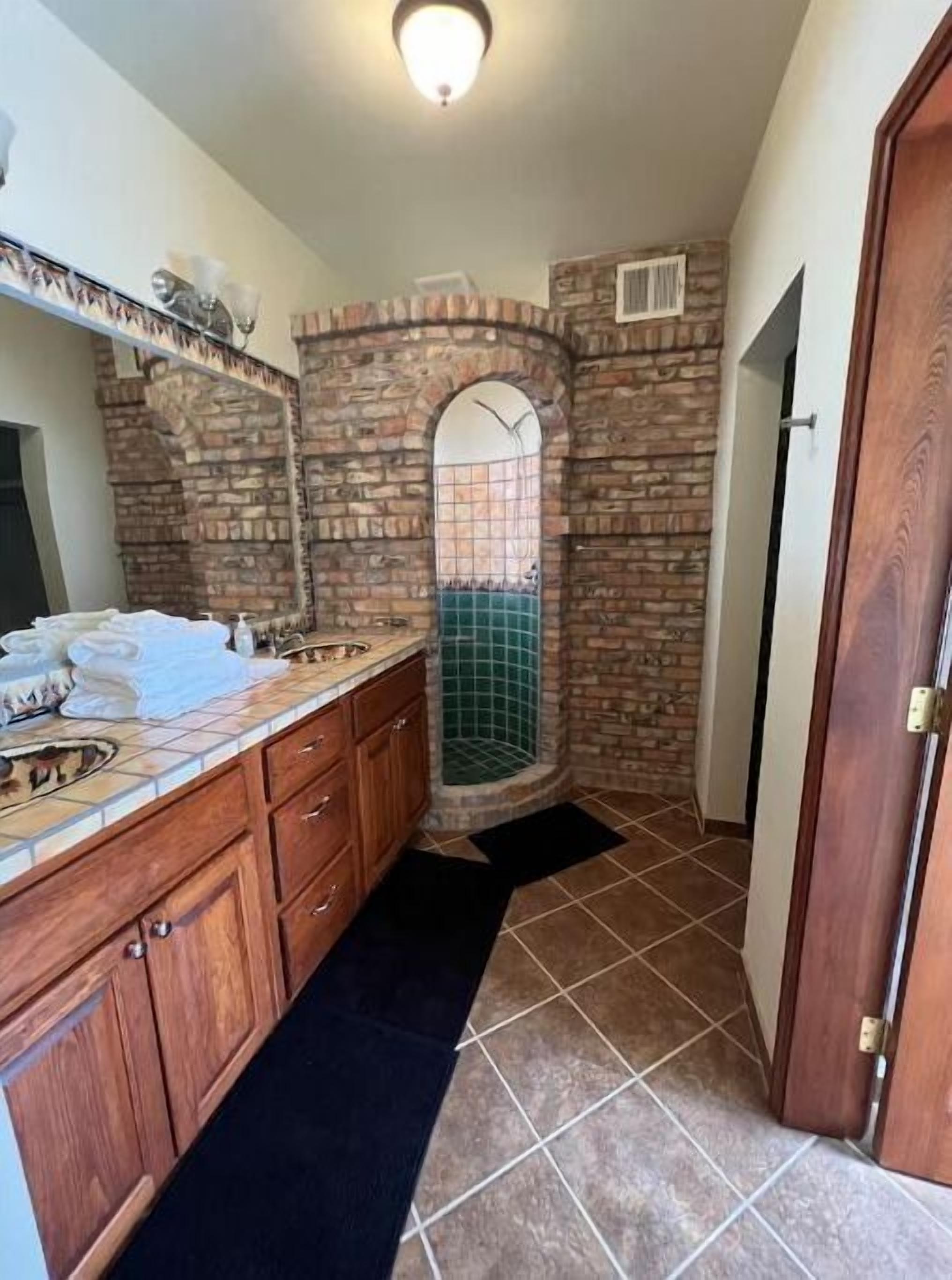 Spacious Gated Beachside House