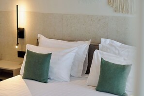 Individually decorated, iron/ironing board, free WiFi, bed sheets