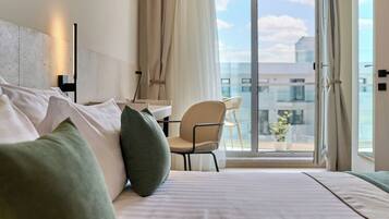 1 bedroom, individually decorated, iron/ironing board, free WiFi