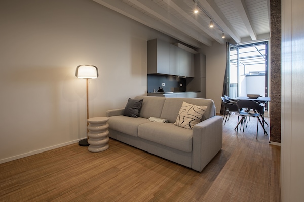 Departamento superior | Área de sala de estar | Televisión de pantalla plana de 32 pulgadas con canales digitales