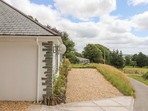 Property grounds - Hurdwick Lodge (Tavistock)
