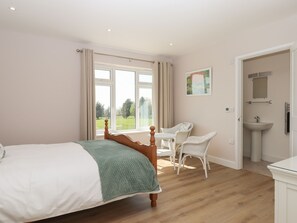 5 bedrooms, individually decorated, individually furnished, free WiFi - Hurdwick Lodge (Tavistock)