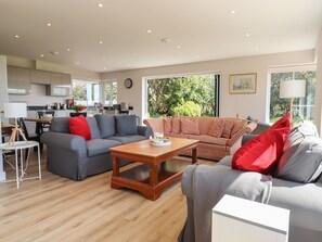 Living area - Hurdwick Lodge (Tavistock)