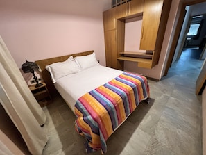 Honeymoon Apartment