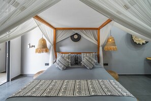 4 bedrooms, in-room safe, free WiFi - Villa Aless (Canggu)