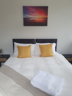 2 Schlafzimmer, Bügeleisen/Bügelbrett, Reisekinderbett, kostenloses WLAN