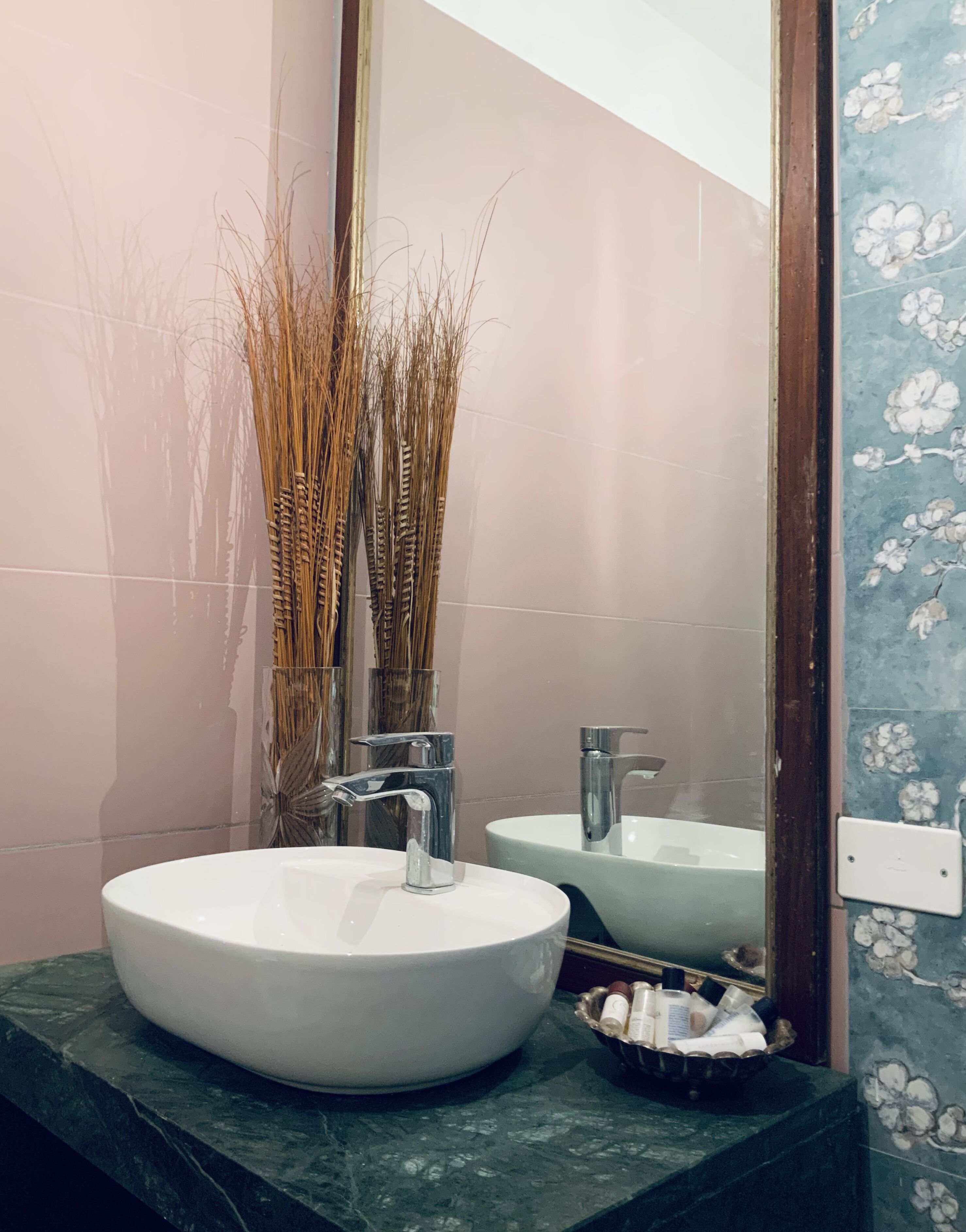 Work Relax & Think, Milano: Camera Verde con Balcone