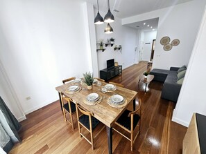Dining - Charlot Center Apartment II (Alicante (Alacant))