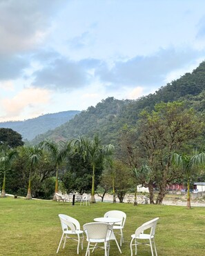 Garden - The Ayali Riverside Resort Rishikesh  (Yamkeshwar)