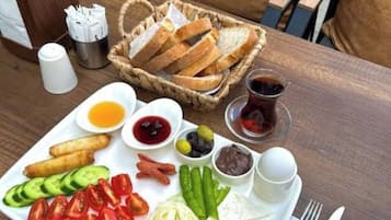 Daily local cuisine breakfast for a fee