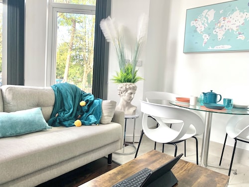 Kunda House Church Rd