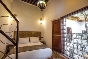 1 bedroom, soundproofing, free WiFi, bed sheets - Le Cèdre d'Argent (Fes)