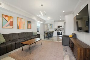 Smart TV, offices