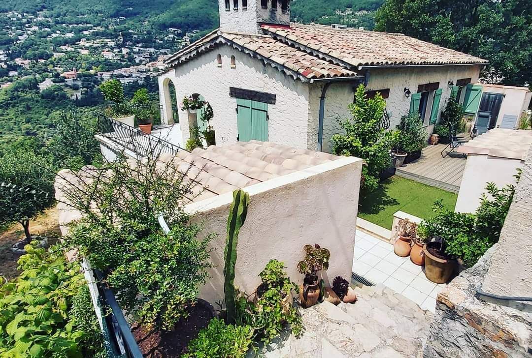 Charmant haut de villa