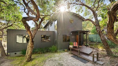 Enjoy Tranquillity in this 4 Bedroom Retreat with the most amazing bush views, nestled in serenity.