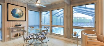 The Shore Bird-Private Captiva Escape Bay to Gulf Cottage!