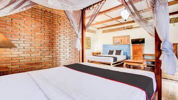 Family Suite | 1 bedroom, premium bedding, free WiFi, bed sheets