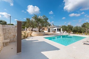 Seasonal outdoor pool - Villa Irma by Wonderful Italy (Noci)