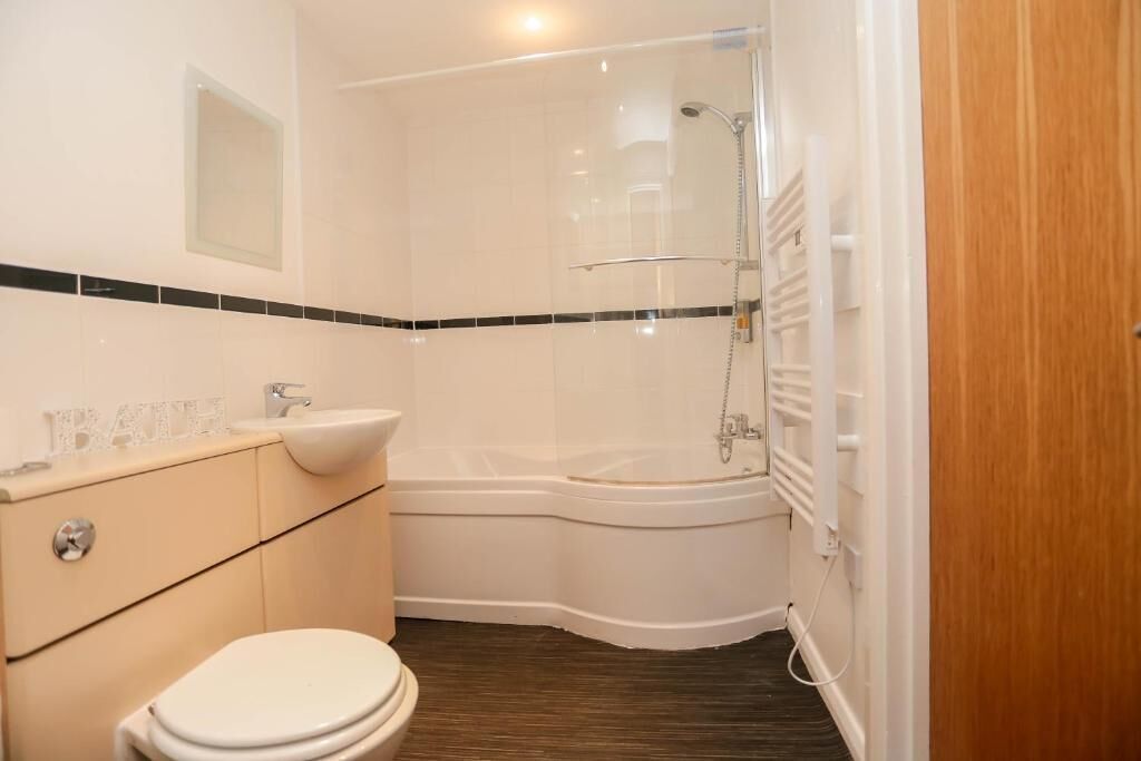 A Lovely 2bed 2 Bath Close to Manchester Town and Also far From the Noise